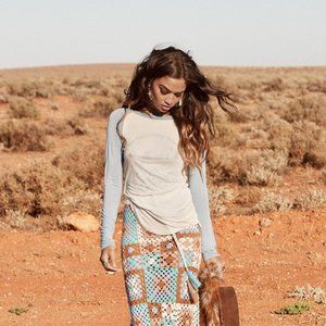 Rare🤍💙Spell Caffeine Raglan S EUC Sell/Size Swap